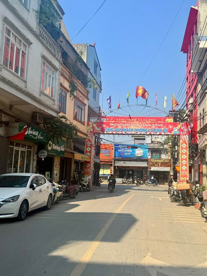 Đất nền La Phù – Hoài Đức 51m² giá 50 tỷ - Vị trí đẹp hiếm có!