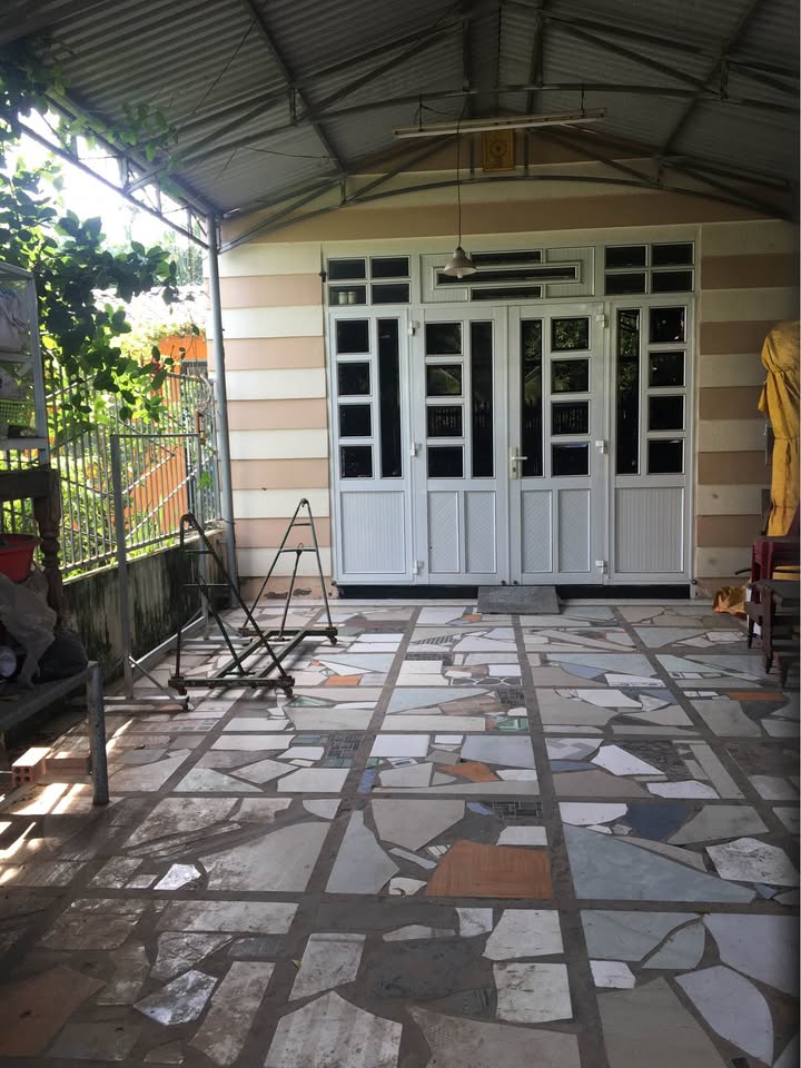 Nhà nguyên căn Mỹ Hải 2PN giá 2.4 triệu - Sẵn sàng ở ngay!