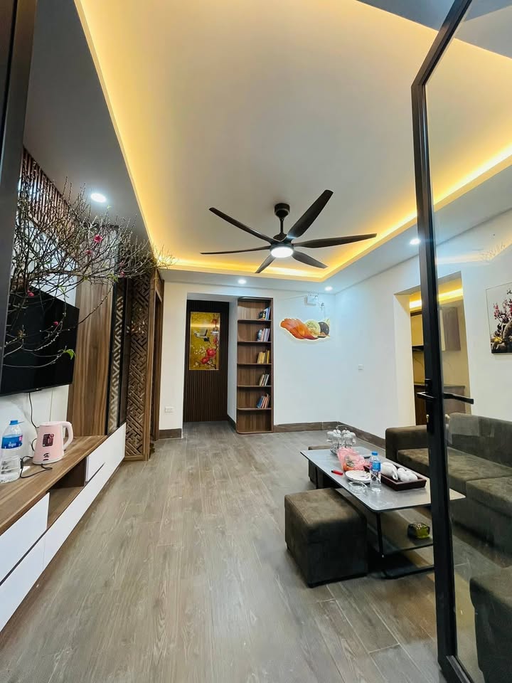 Nhà Trần Quốc Hoàn, Cầu Giấy 85m² giá chỉ 5 tỷ - Full nội thất, khu dân trí cao!