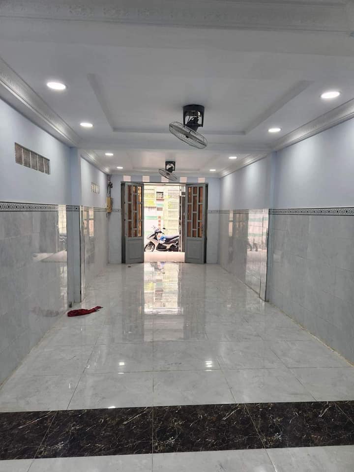 Nhà phố 55m² tại Hẻm 100 Lê Văn Duyệt, Bình Thạnh giá chỉ 5.6 tỷ - Tài lộc tràn đầy!