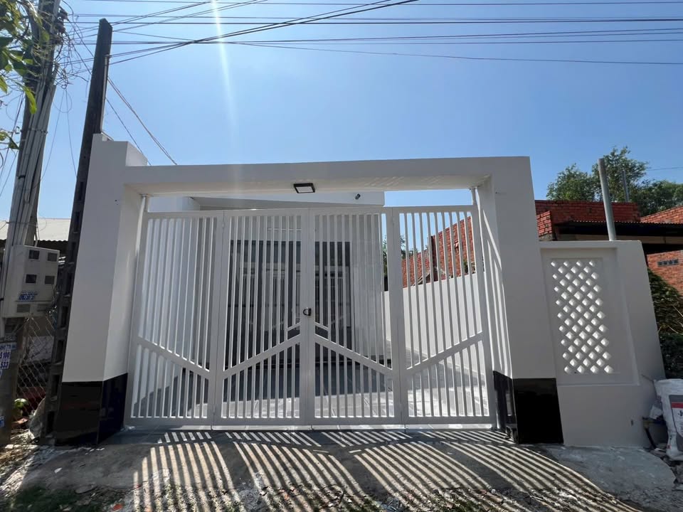 Nhà riêng Long Hoa Hòa Thành 120m² 920 triệu - Sẵn sàng ở ngay!