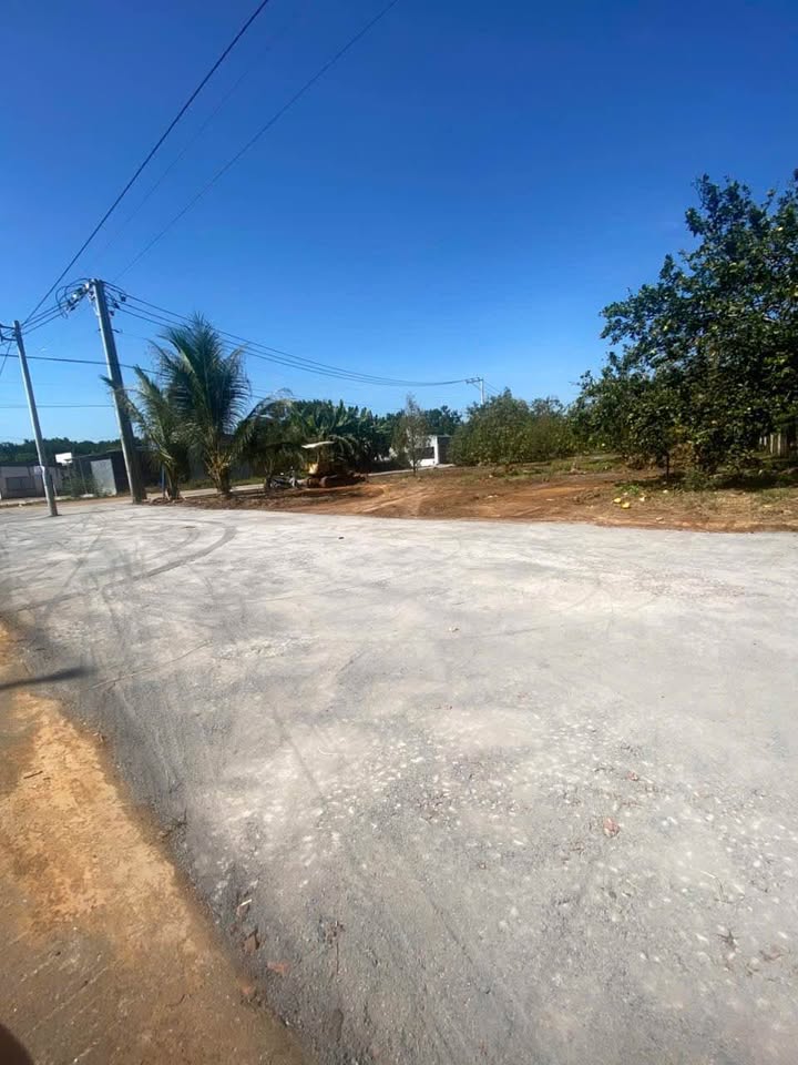 Đất mặt tiền đường Bình Lộc, Long Khánh 150m² giá 1.19 tỷ - Kinh doanh thuận lợi!