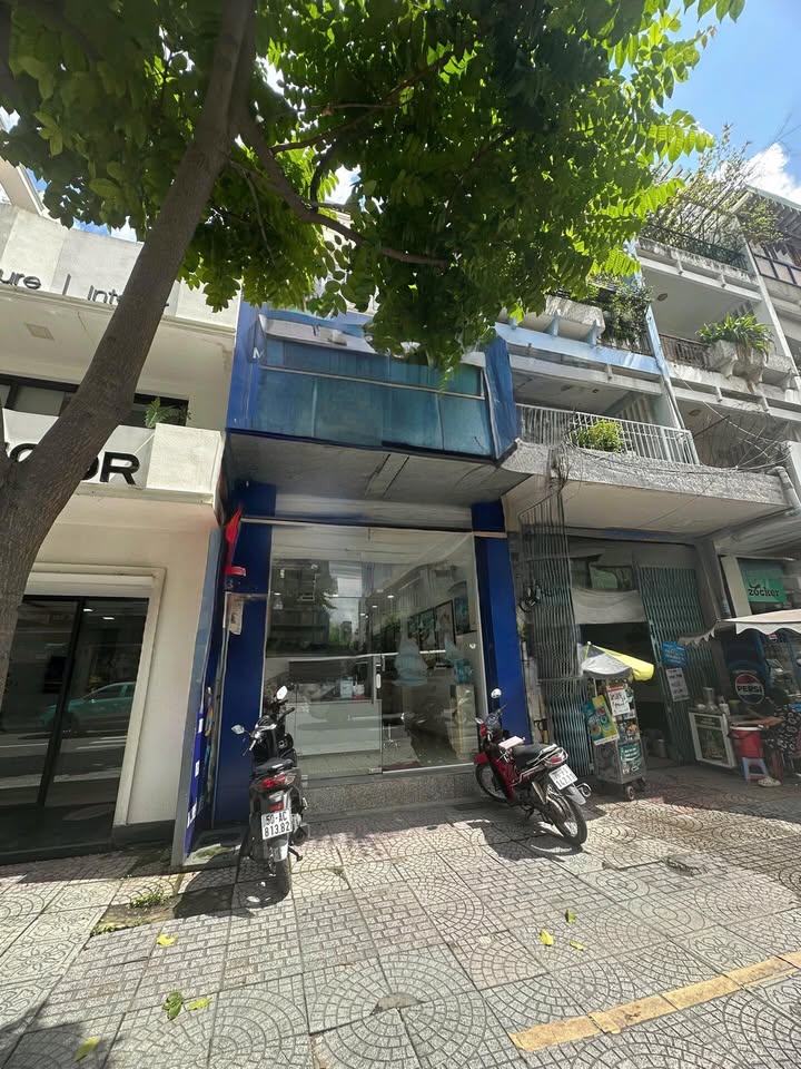 Nhà mặt tiền Đinh Tiên Hoàng Q1 68m² - Vị trí đắc địa kinh doanh ngay!