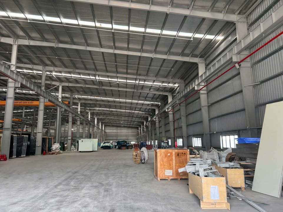 Cho thuê kho xưởng KCN Quế Võ Bắc Ninh 2700m² - Container vào tận nơi!