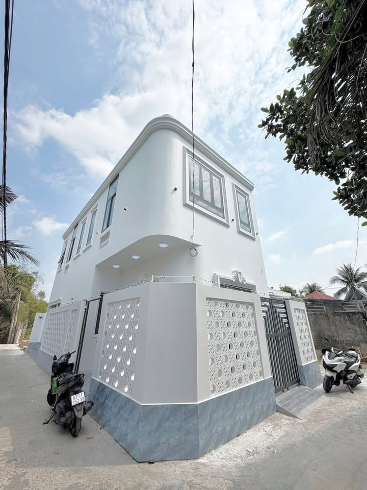 Nhà cao cấp tân cổ điển tại KP Mỹ Lợi, TP. Mỹ Tho 140m² giá 2.65 tỷ - Vào ở ngay!