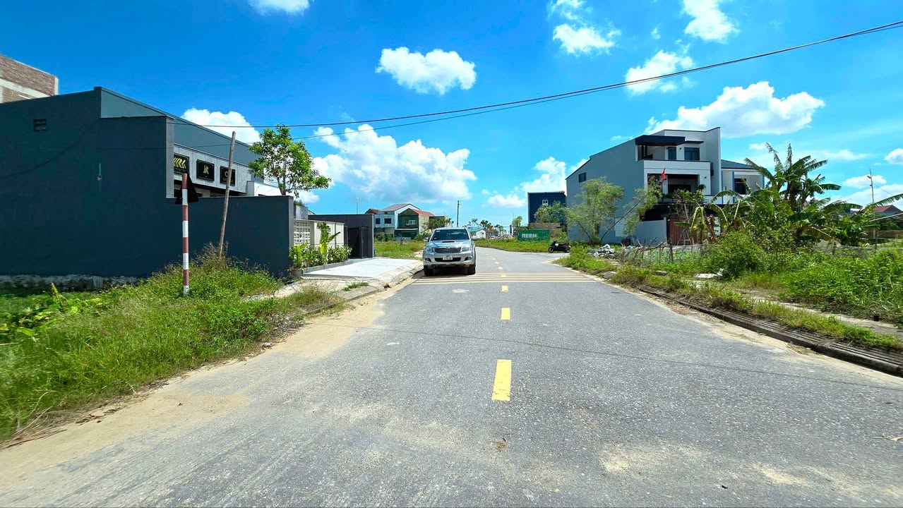 Đất nền lô góc Thạch Trung TP Hà Tĩnh 166m² - Sổ đỏ chính chủ!