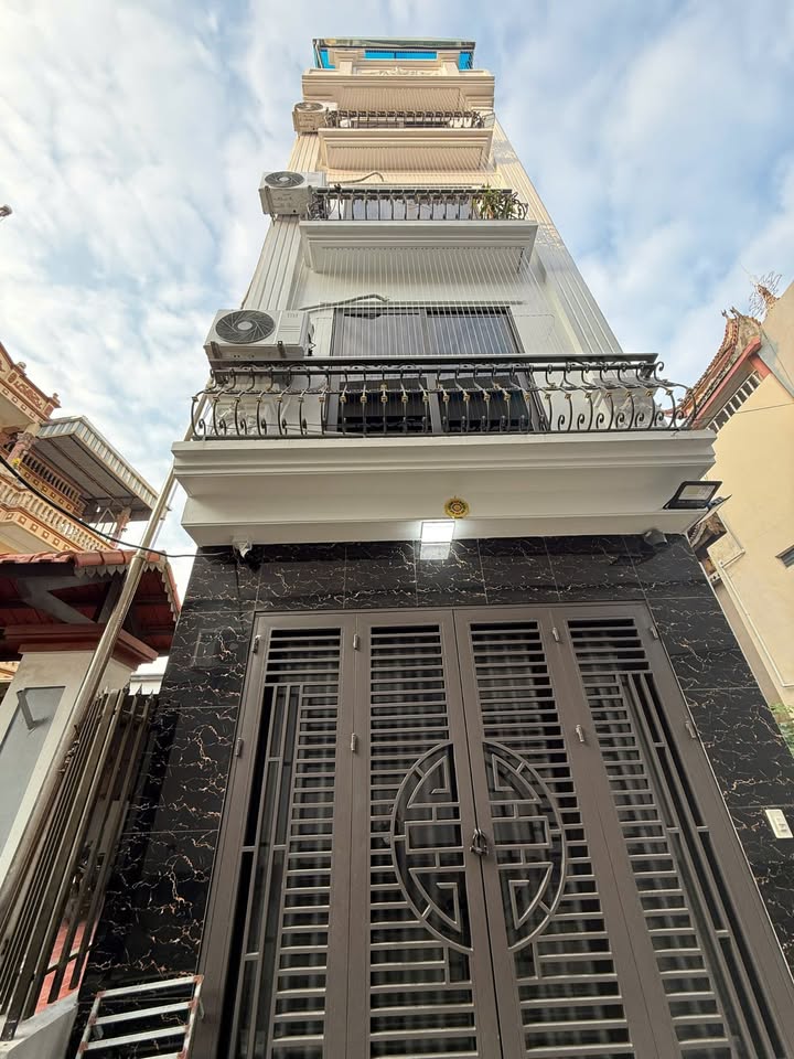 Nhà 5 Tầng Phường Đồng Mai 35m² giá 4.65 tỷ - Full nội thất sang trọng!