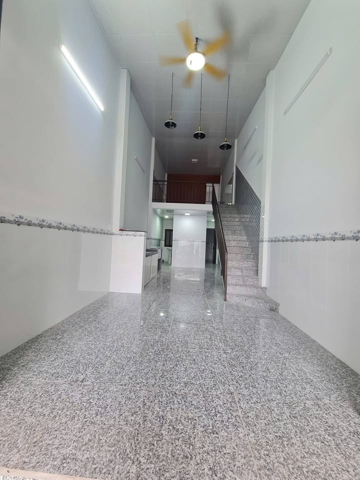 Thuê nhà mặt tiền Phú Mỹ 2PN giá 4.5 triệu - Sẵn sàng ở ngay!