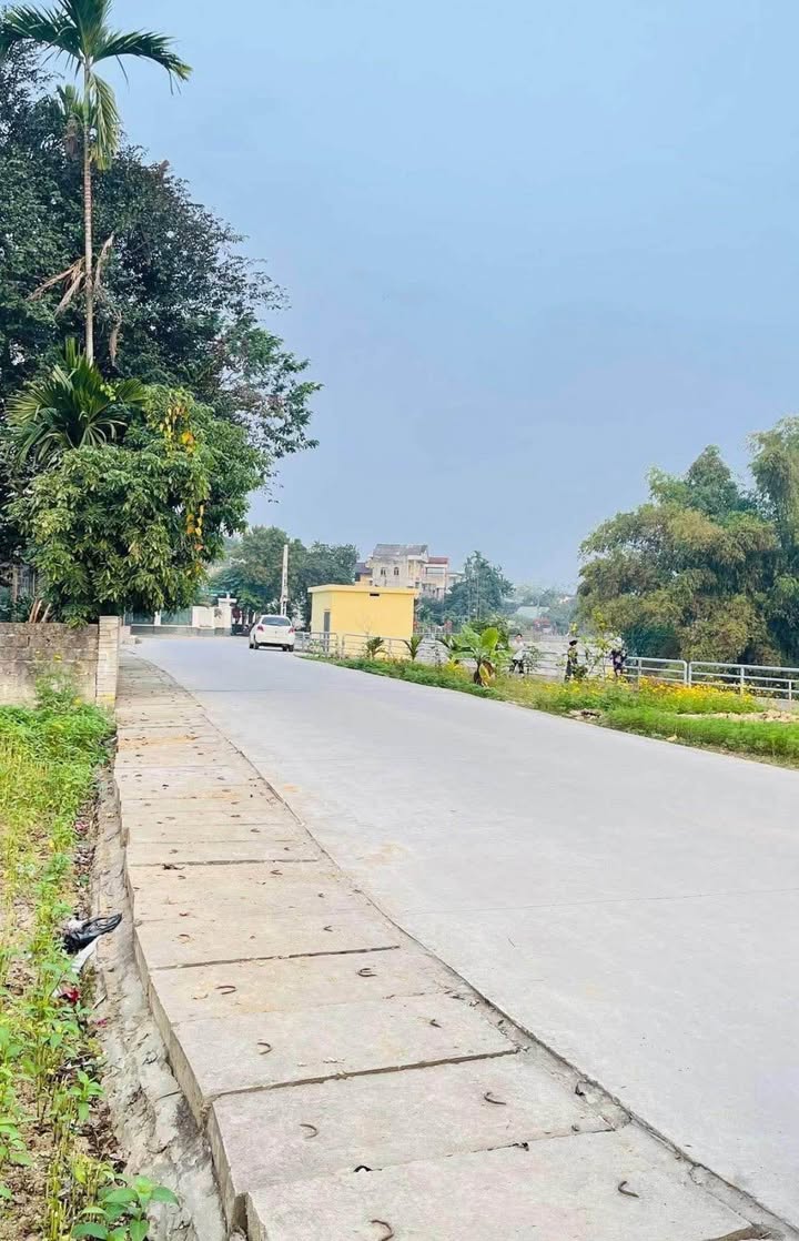 Đất nền Tuyên Quang 80m² giá 2 tỷ - Tiềm năng tăng giá vượt trội!