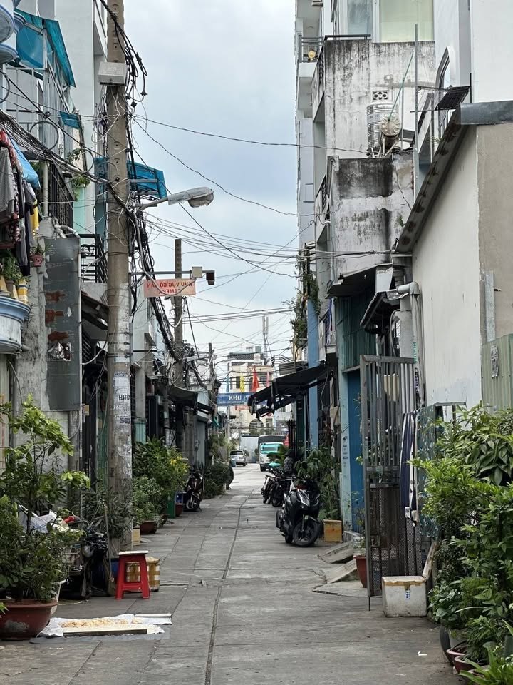 Nhà phố Lê Văn Quới Bình Tân 73m² giá 5.5 tỷ - Vị trí đẹp hiếm có