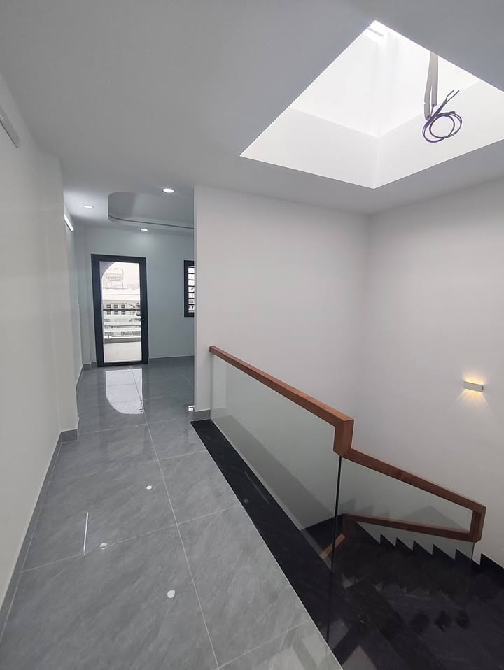 Bán nhà phố Lê Đình Cẩn Bình Tân 68m² giá 8.7 tỷ - Ô tô vào tận nhà!
