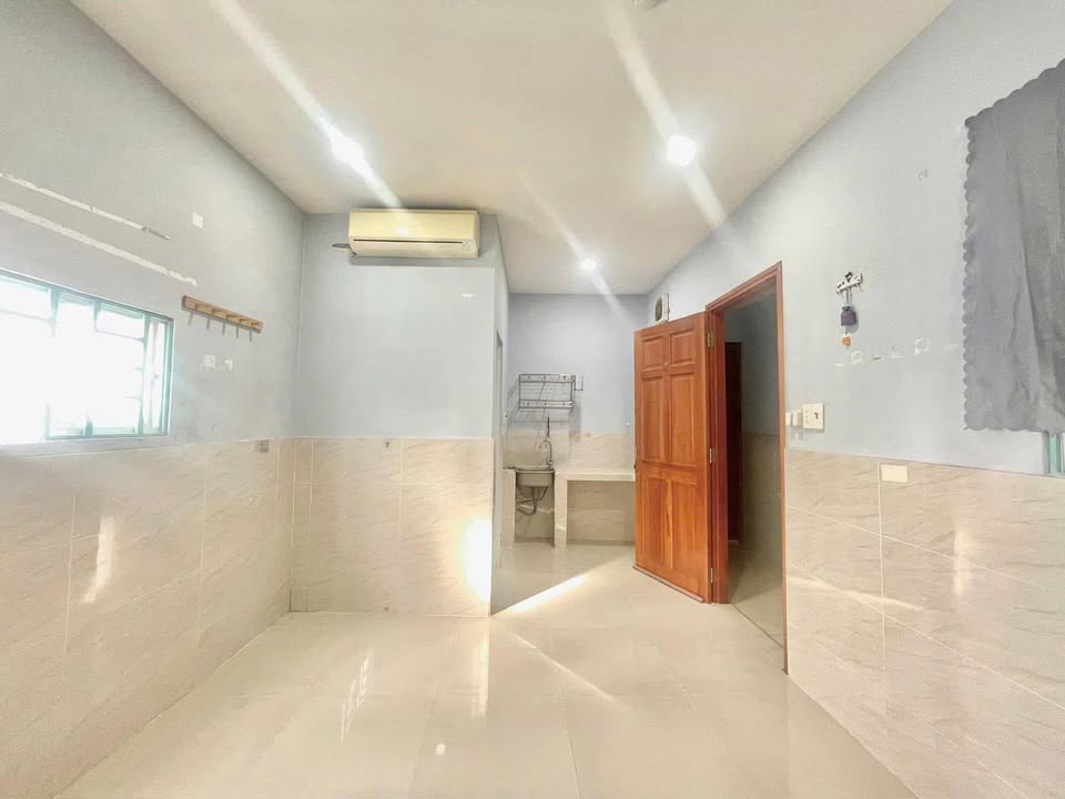 Thuê phòng trọ Tân Bình đường Trường Chinh 2.79 triệu - Giờ giấc tự do!