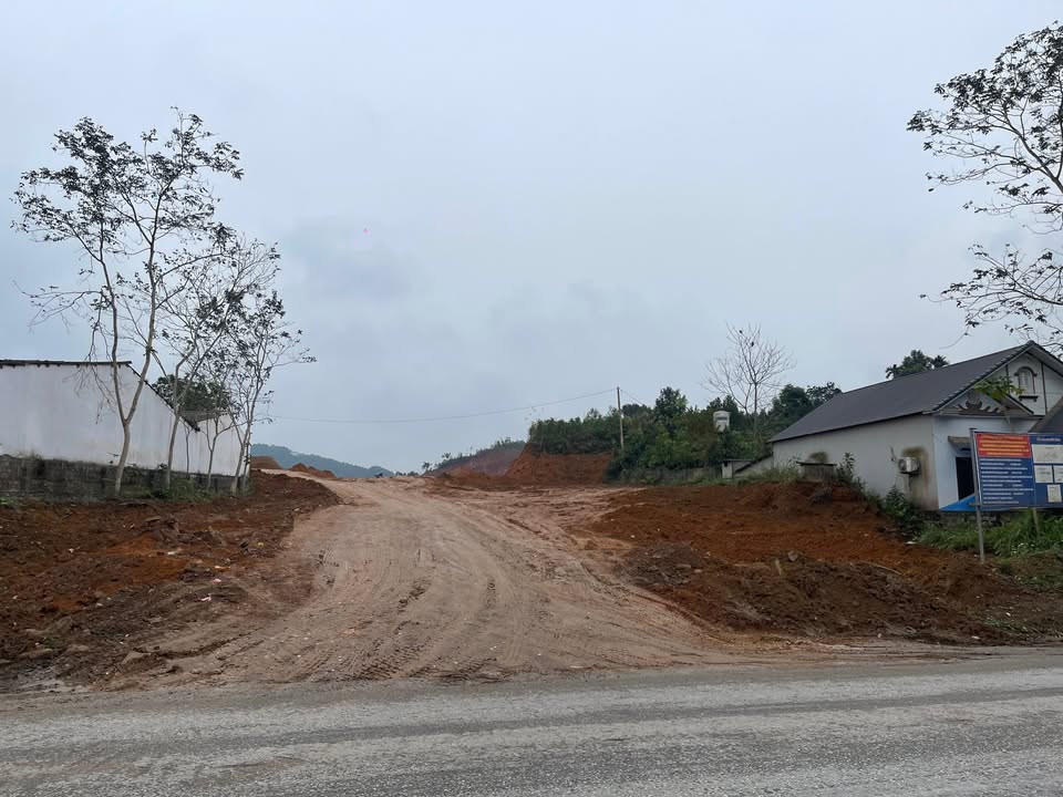 Đất Nền Quốc Lộ 2D Yên Bái 118m² - Sổ đỏ chính chủ, hơn 700 triệu