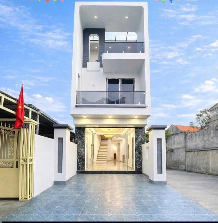 Nhà 3 tầng Cẩm Bình, 100m² giá 3 tỷ - Thiết kế hiện đại, ô tô vào tận nơi!