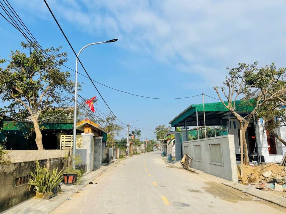 Đất nền Phường Nghi Đức, Thành phố Vinh 57.3m² giá 1.95 tỷ - Khu vực sầm uất, tiện ích đầy đủ!