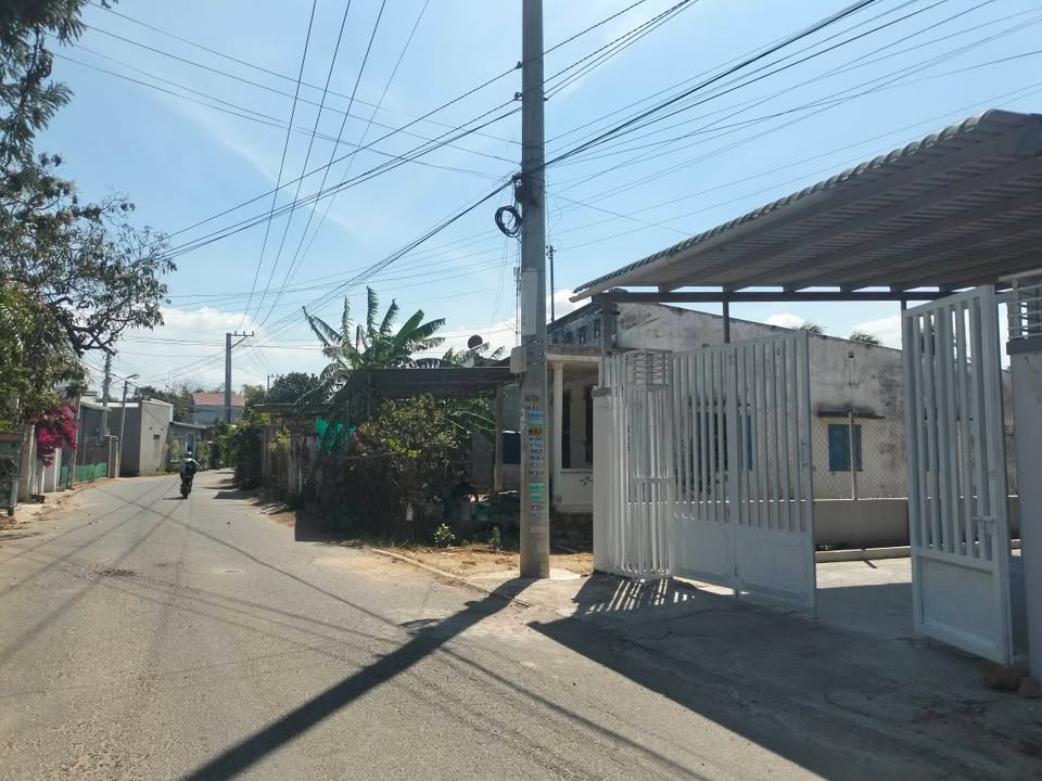 Bán nhà mặt tiền Yên Thế Cam Ranh 148m² giá 1.65 tỷ - Giá tốt hiếm có!