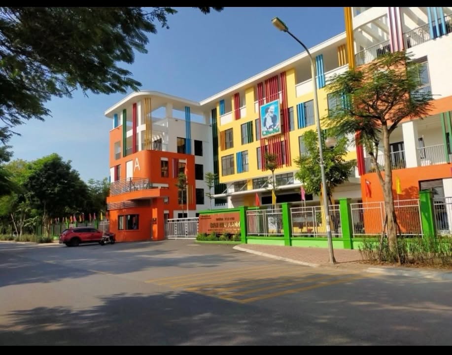 Nhà C4 Phúc Lợi, Long Biên 36m² - Vị trí đẹp, Sát Vinhomes Riverside!