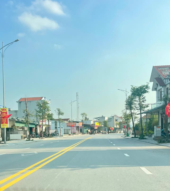 Đất nền Thống Nhất, Hạ Long 70m² - Đường to ô tô