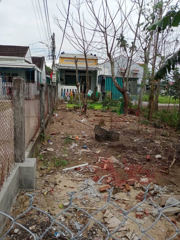 Đất nền Quảng Phú TP Quảng Ngãi 90m² 790 triệu - Lô góc 3 mặt tiền cực hiếm!