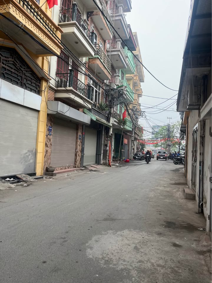 Nhà tập thể Vũ Tông Phan 70m² 4 tỷ - Vị trí đẹp