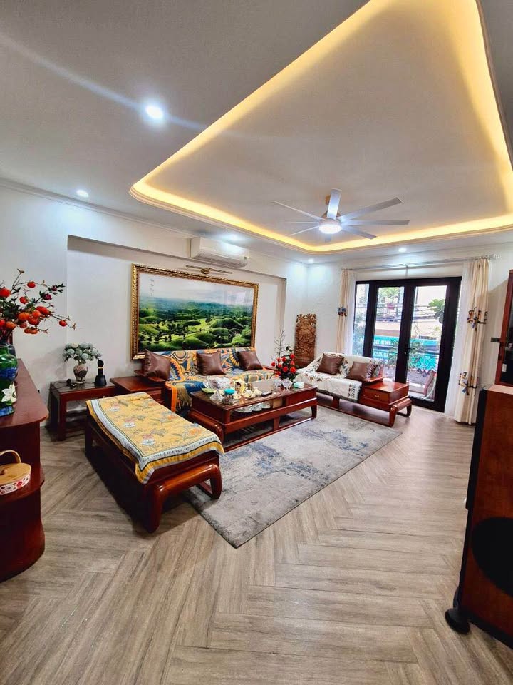 Nhà mặt phố Quan Nhân 85m² - Mặt tiền kinh doanh sầm uất!