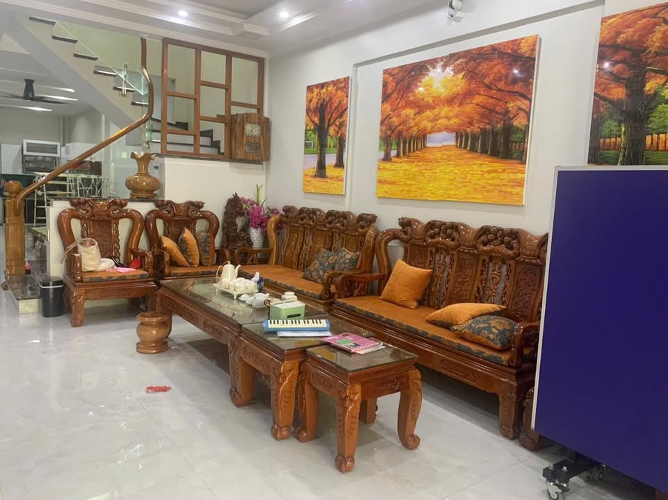 Nhà riêng Lý Tự Trọng, Tuyên Quang 105m² - Ô tô vào tận nhà!