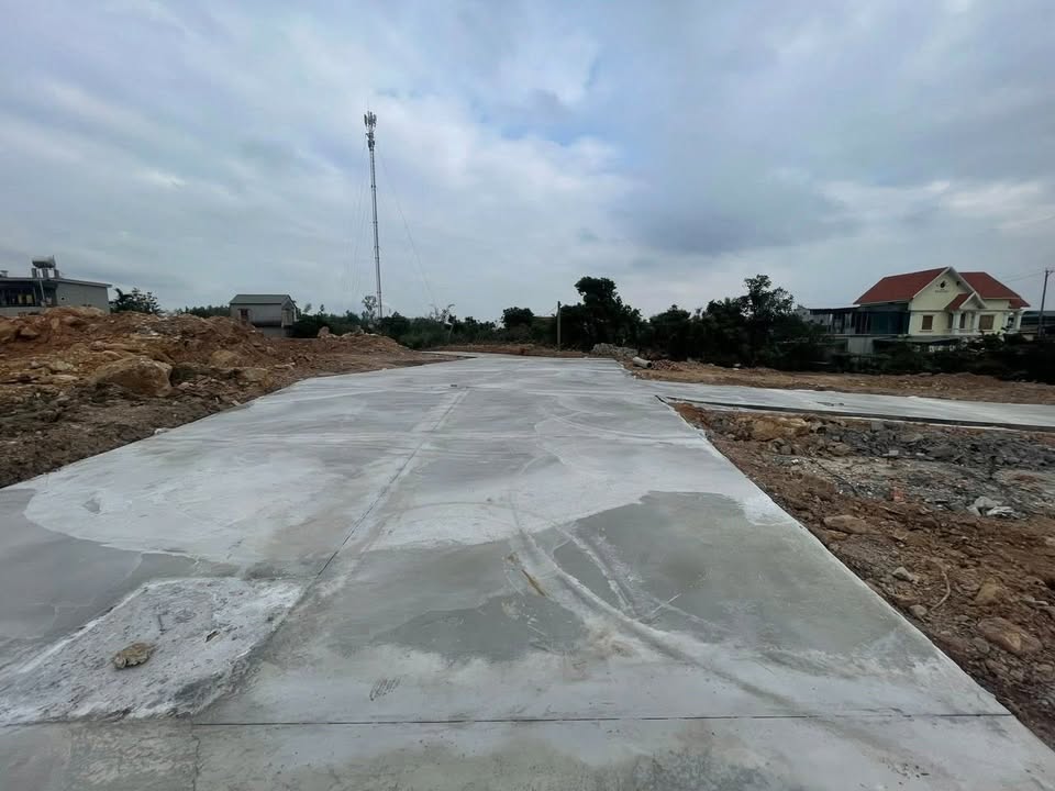 Đất nền Quảng Yên 100m² giá 8 tỷ - Tiềm năng đầu tư lớn!