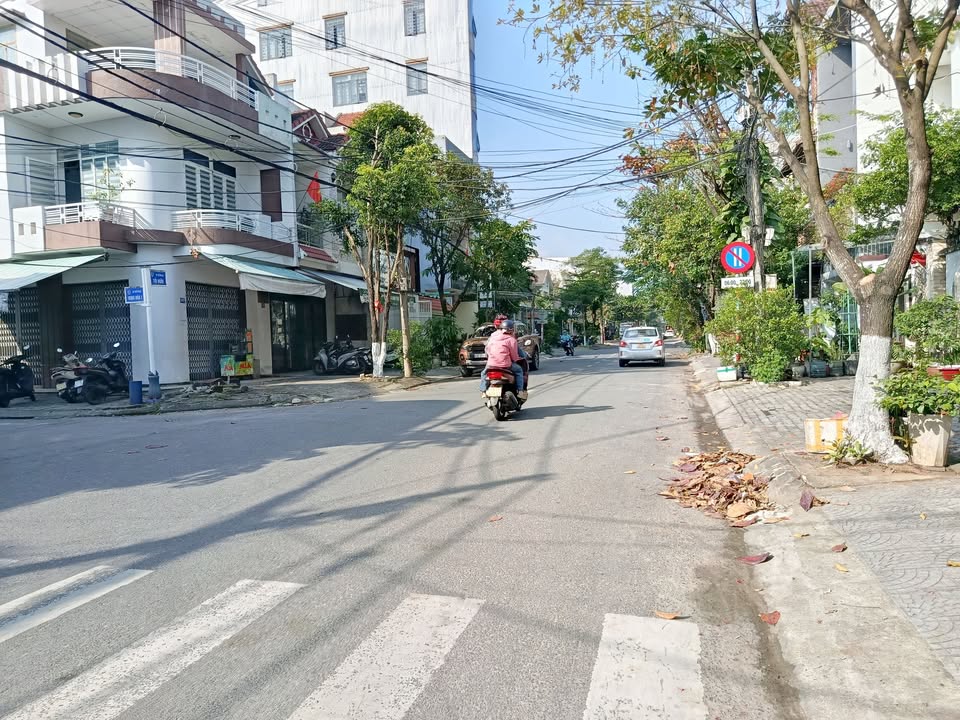 Nhà phố mặt tiền Tố Hữu Hải Châu 94m² 10 tỷ - Mặt tiền kinh doanh