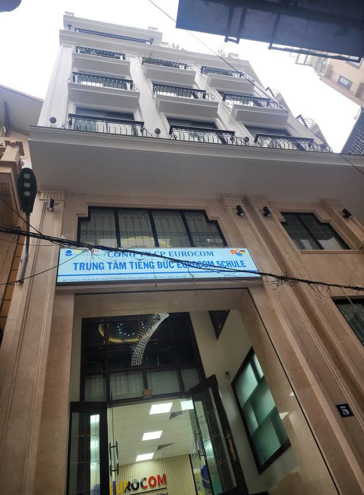 Tòa văn phòng Nguyễn Hồng, Đống Đa 560m² - Vị trí trung tâm, ô tô tránh!