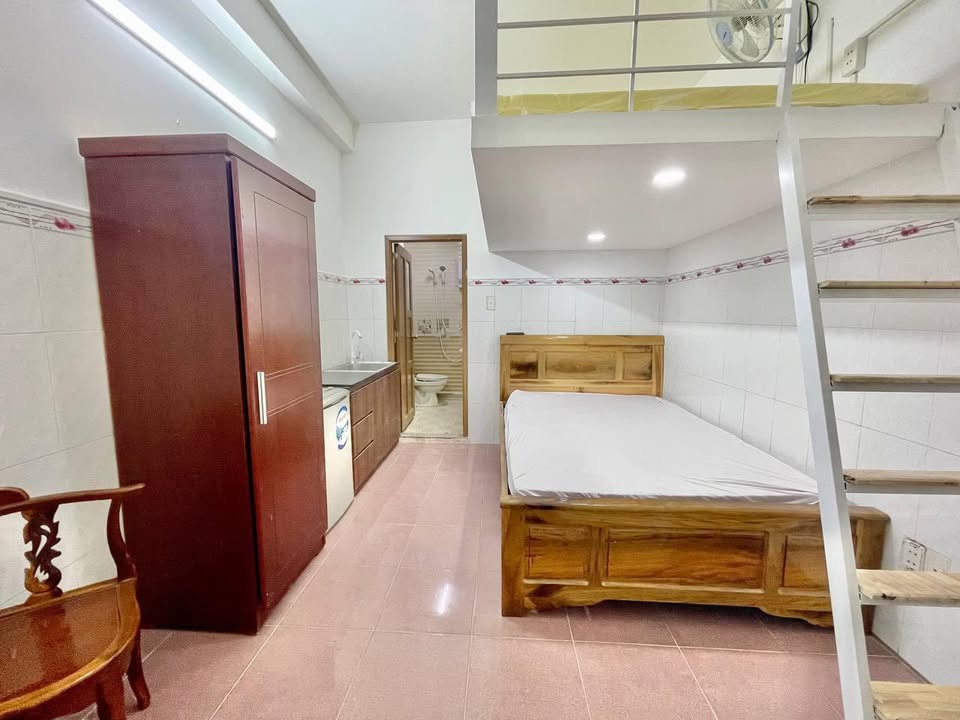 Phòng có gác Thành Thái, Quận 10 25m² chỉ 4 triệu - Sẵn sàng ở ngay!