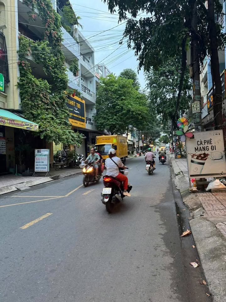 Nhà Mặt Tiền Bình Chánh 75m² 15 tỷ - Đầu tư sinh lời ngay!