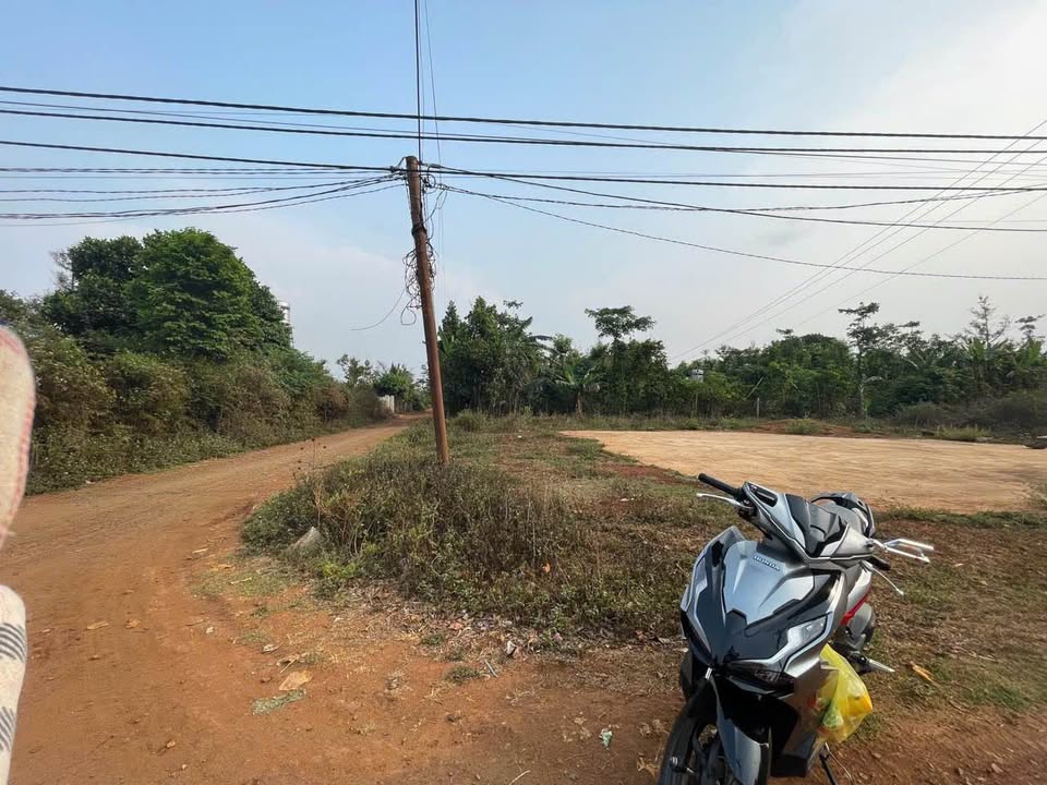 Đất nền Hòa Đông BMT 100m² giá 450 triệu - Sổ đỏ thổ cư 100%!