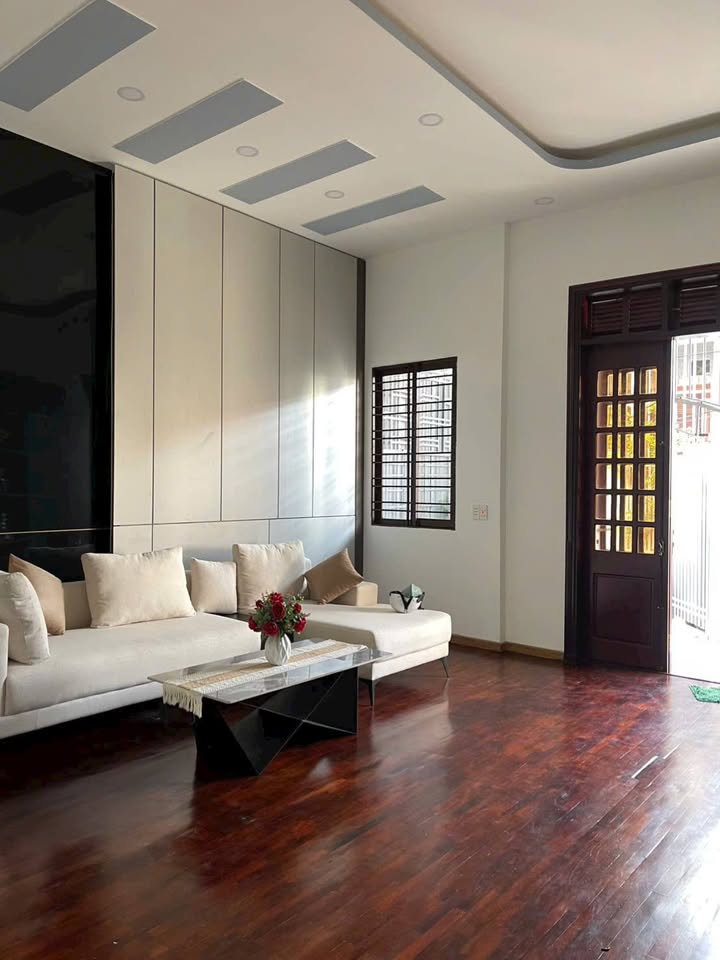 Nhà phố đường Hồ Xuân Hương, 77m² giá 3.48 tỷ - Full nội thất, chính chủ!