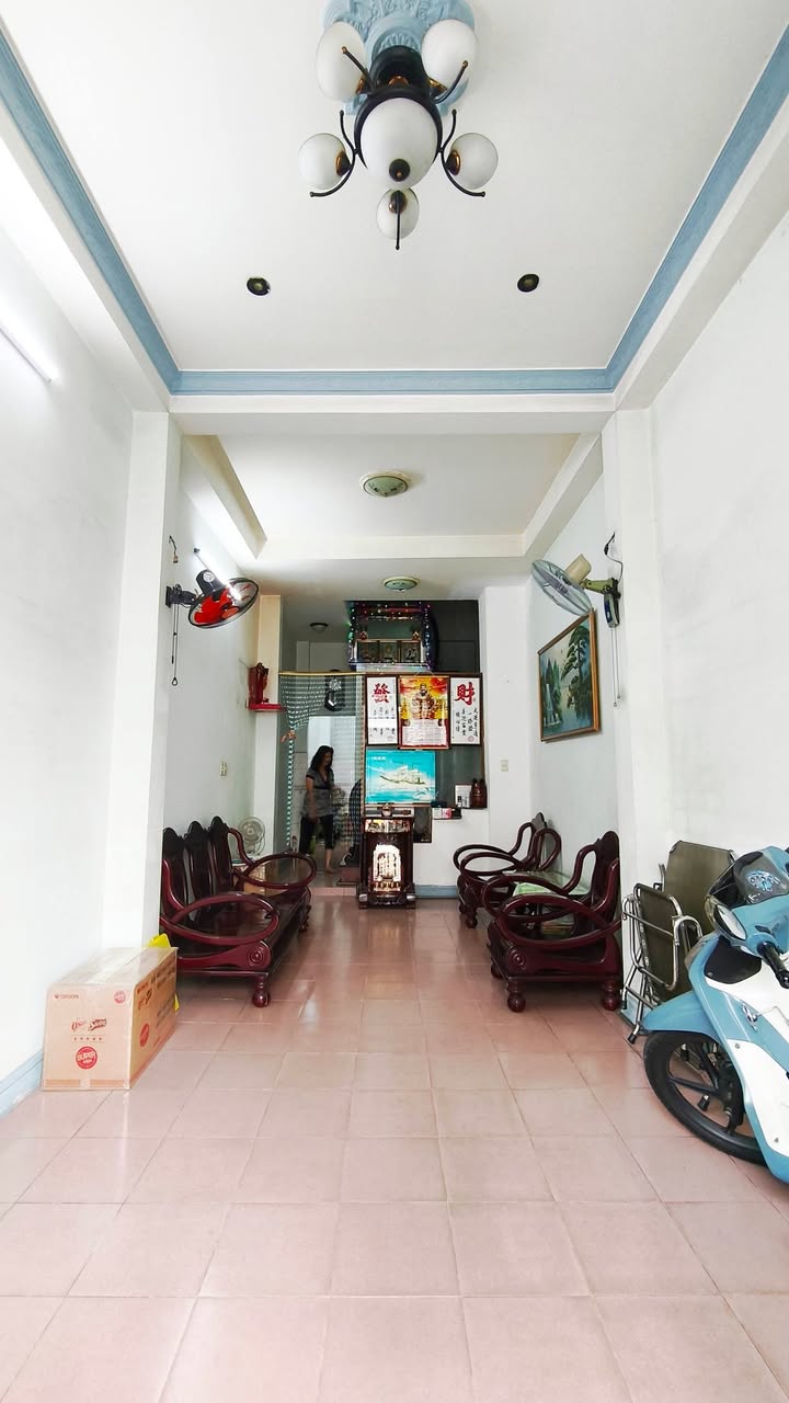 Nhà mặt tiền Quận 11 Đường 3/2 42.5m² 16 tỷ - Vị trí đắc địa kinh doanh ngay!