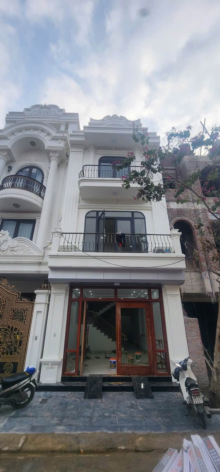 Nhà 3 tầng Mai Pha, 80m² giá 4 tỷ - Xây mới hiện đại, gần trung tâm!