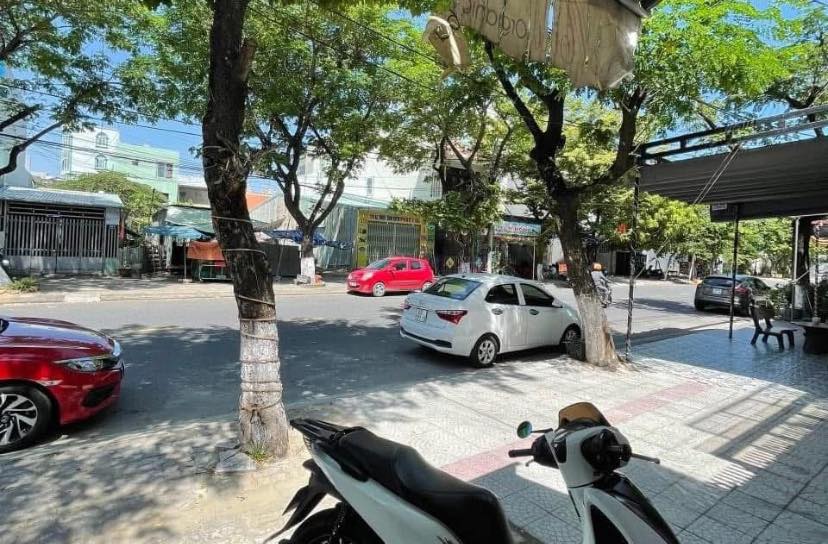 Đất phố Khúc Hạo Sơn Trà giá 10.25 tỷ - Đường to ô tô