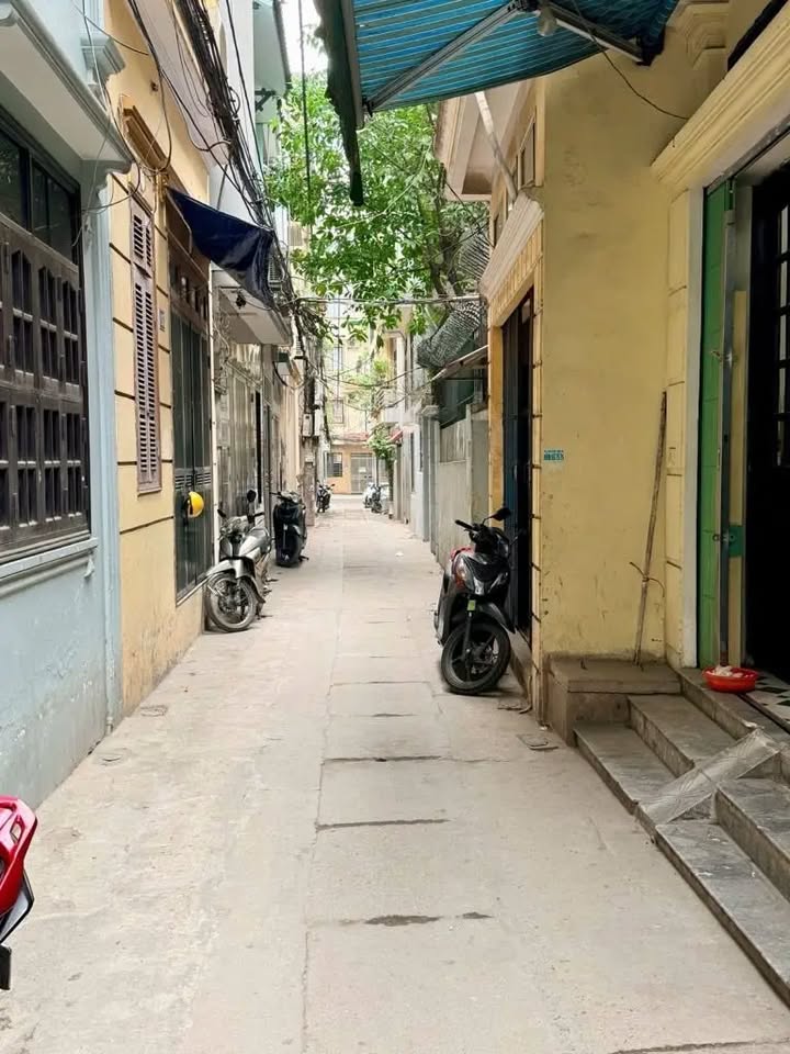 Nhà FrontHouse Dương Quảng Hàm 45m² giá 15 tỷ - Lô góc 2 mặt thoáng, kinh doanh đỉnh!