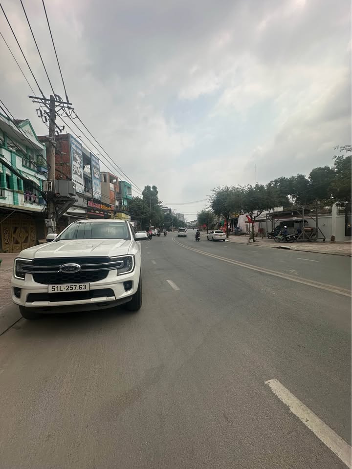 Nhà Mặt Tiền Man Thiện, TP Thủ Đức - 130m² Giá Tốt, Xây Tự Do