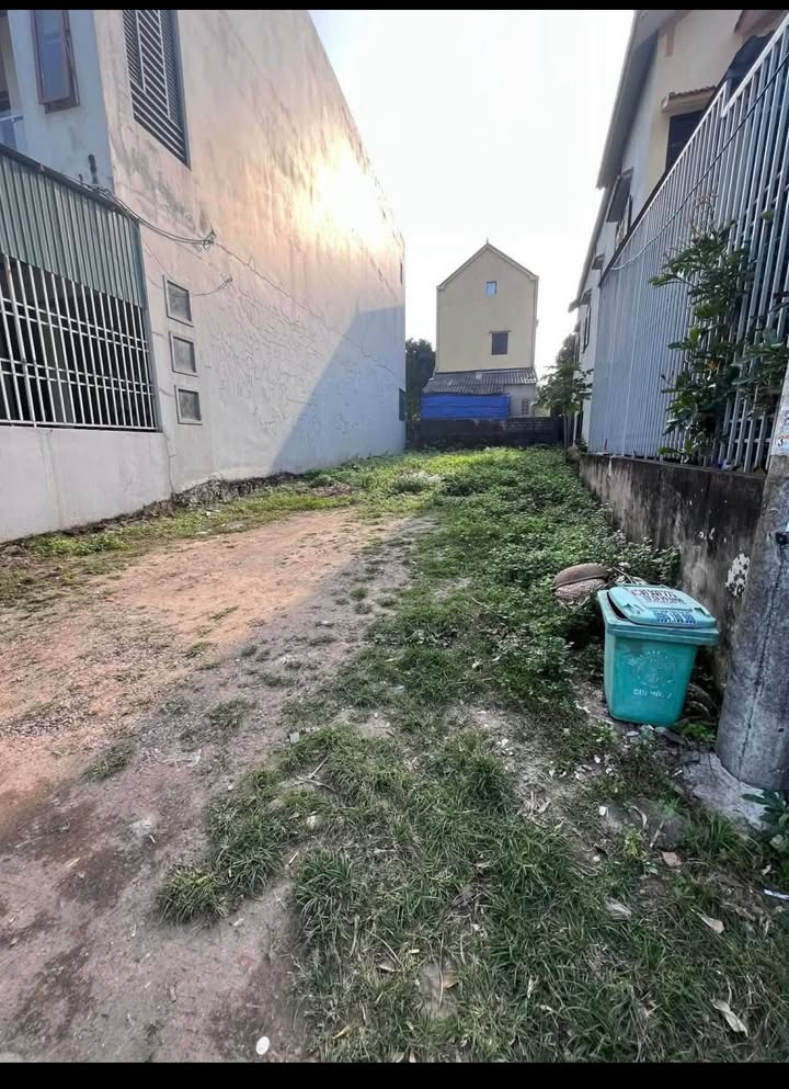 FrontHouse đường Cao Văn Lầu, Đồng Hới 138m² giá 1.7 tỷ - Mặt tiền siêu đẹp!