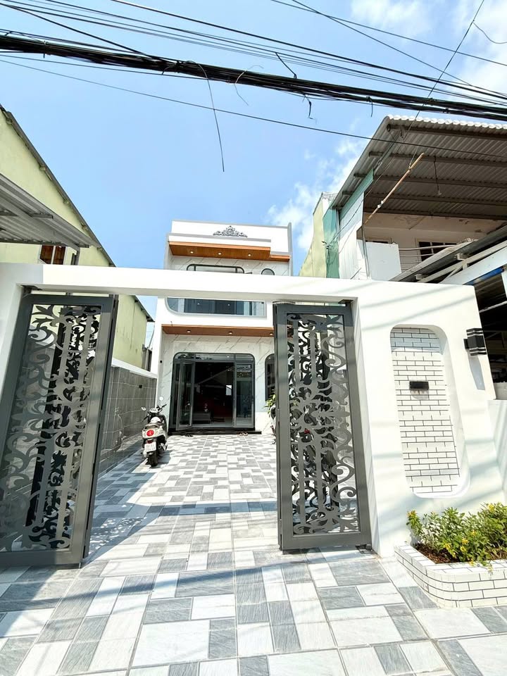 Bán nhà TP. Long Xuyên 122m² giá 2.79 tỷ - Sẵn sàng ở ngay!