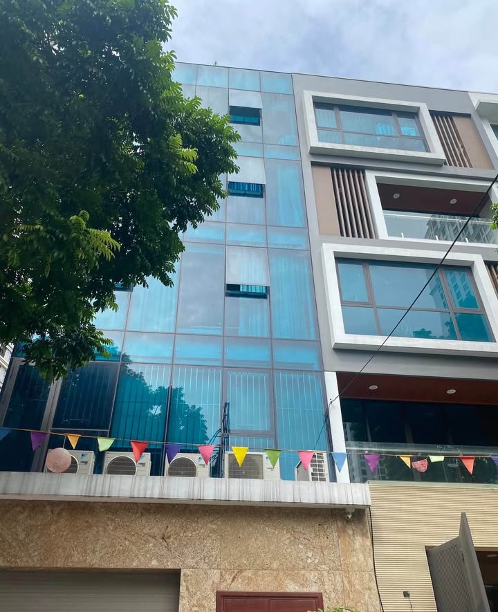 Townhouse Vinhome Royal City 88m² giá 4x tỷ - Kinh doanh văn phòng lý tưởng!