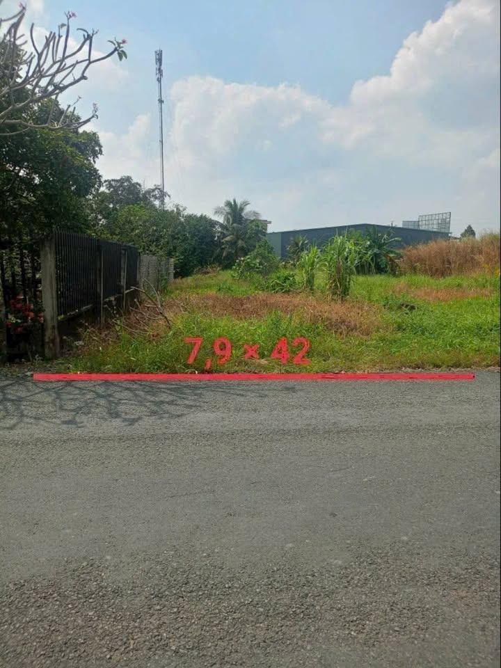 Đất nền TP Tân An 322m² giá 2.8 tỷ - Sổ đỏ chính chủ thổ cư 100%