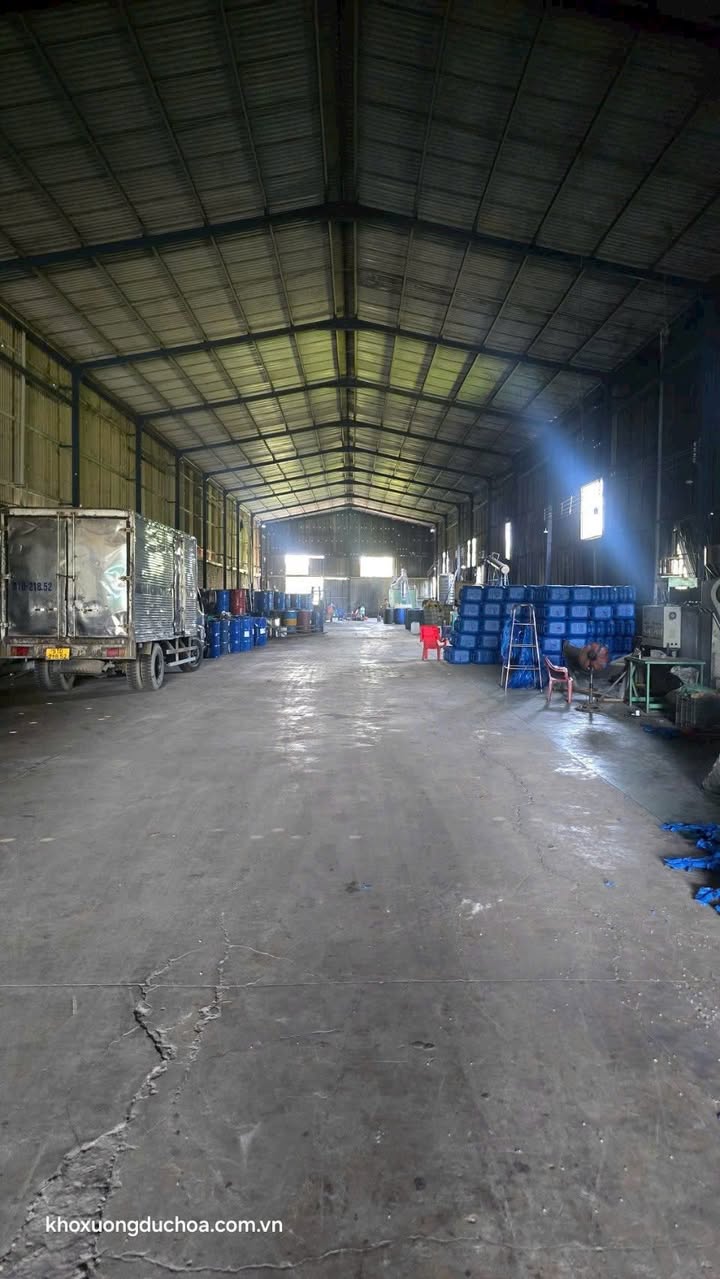 Cho thuê kho xưởng 1000m² Đức Hòa - Đường container, giá 25 triệu