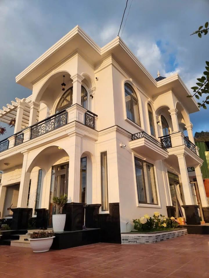 Bán nhà Phường 12 Đà Lạt 218m² giá 8.5 tỷ - Sẵn sàng ở ngay!