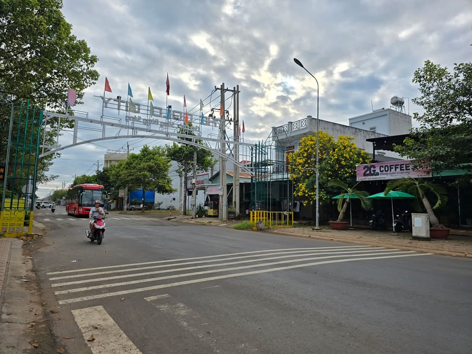 Đất mặt tiền Tôn Đức Thắng Đồng Xoài 100m² - Mặt tiền kinh doanh