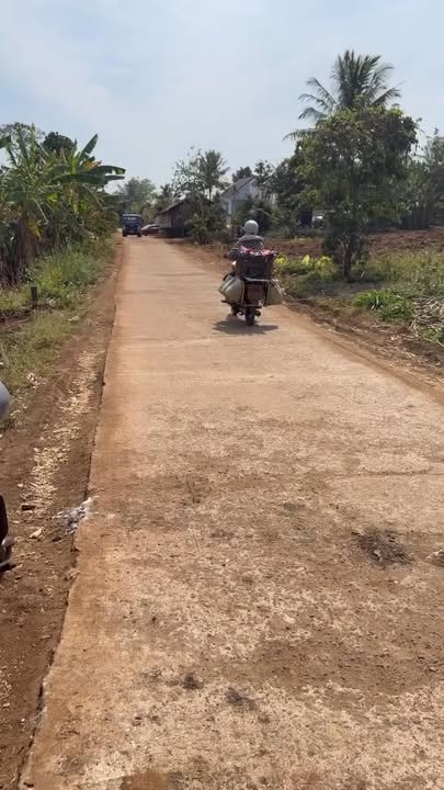 Đất Nền Ea Drông, Buôn Hồ 300m² - Giá 699 Triệu, Sẵn Nền Đầu Tư