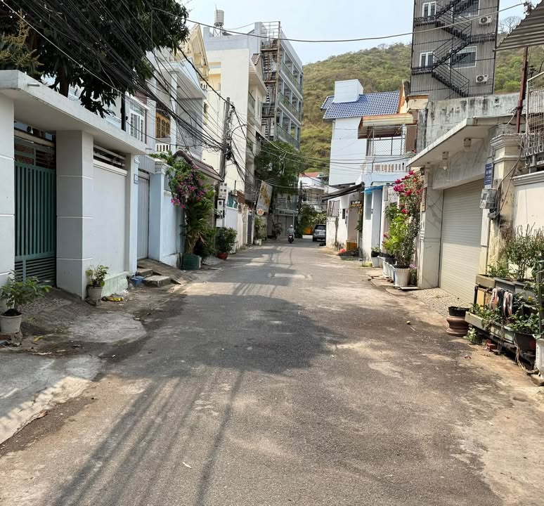Đất hẻm ô tô 69 Phan Chu Trinh, Vũng Tàu 95m² giá 8.5 tỷ - Vị trí đẹp gần biển