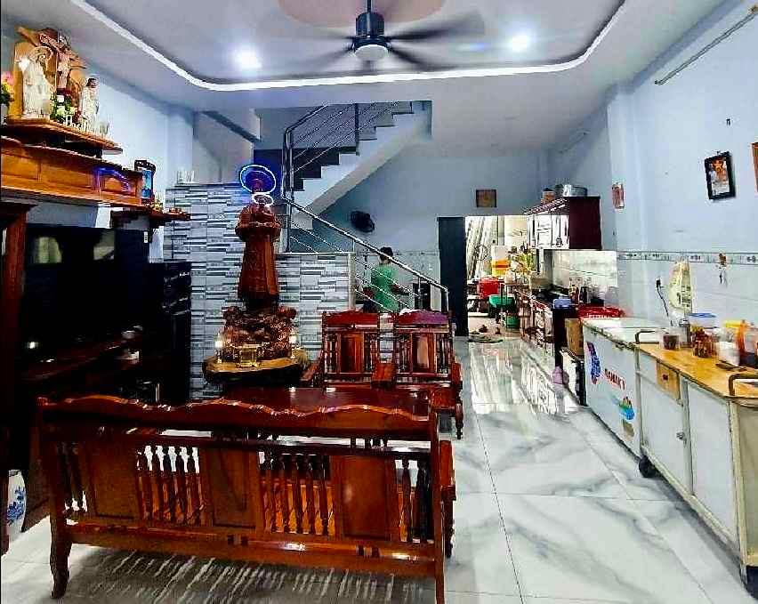 Bán nhà Bà Điểm Hóc Môn 86m² - Sẵn sàng ở ngay, sát Bến xe An Sương