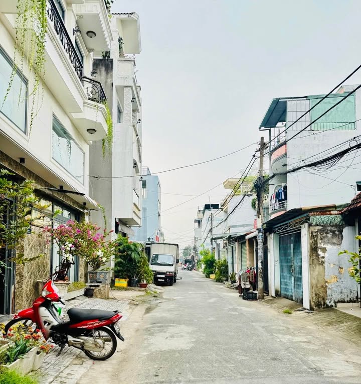 Nhà Riêng Trường Chinh Tân Bình 85m² - Ô Tô Tránh, Giá Tốt Hiếm Có!