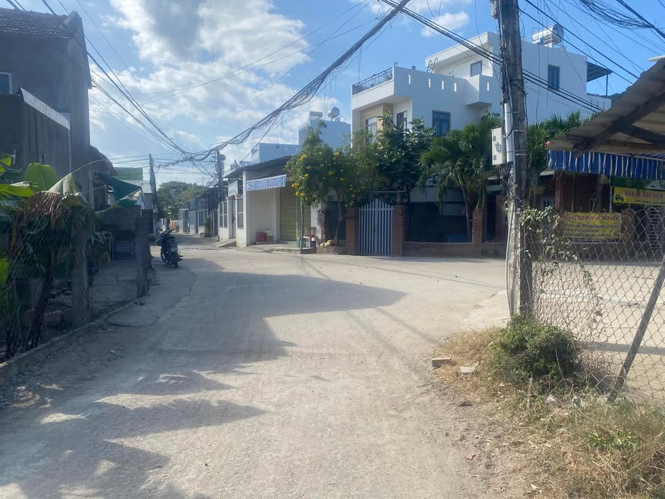 Bán đất Vĩnh Ngọc Nha Trang 155m² 1.86 tỷ - Sổ hồng chính chủ!